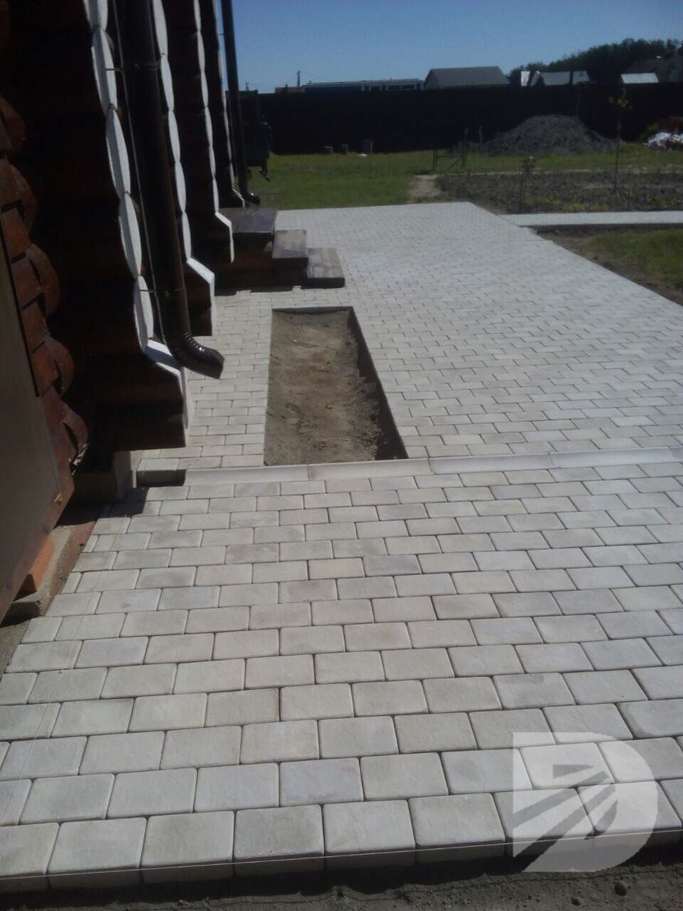trotuarnaya plitka bruk gray
